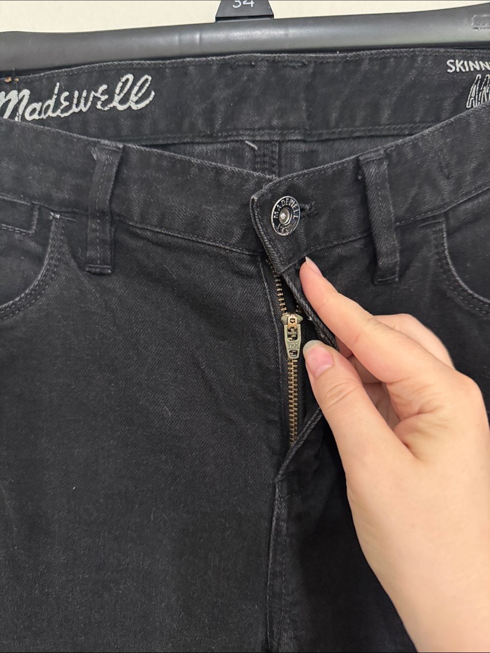 Madewell Skinny Skinny Ankle Jeans in Black size 30 - Picture 8 of 13
